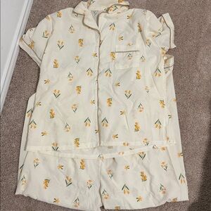 SHEIN Cream Floral Pajama Set